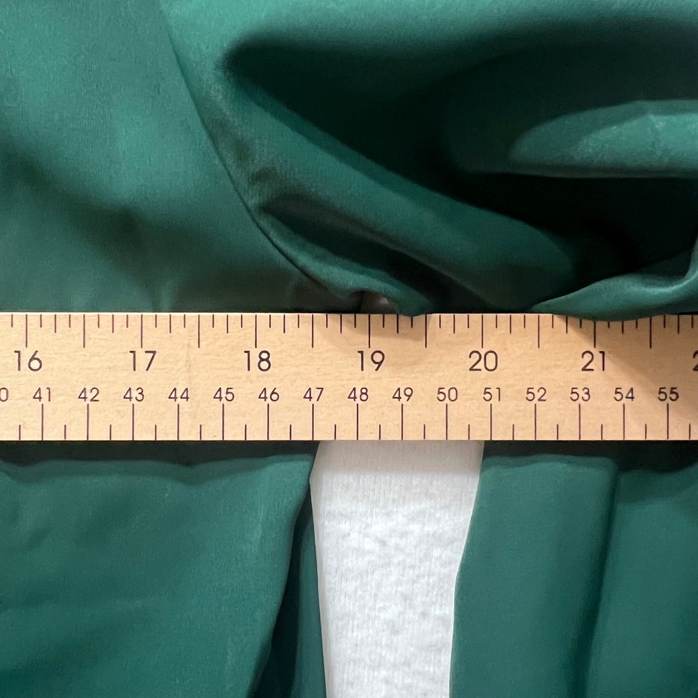 Gaharu Womens Green Roll Tab Long Sleeve V Neck Blouse Business Casual Top Sz M‎ - Picture 8 of 10